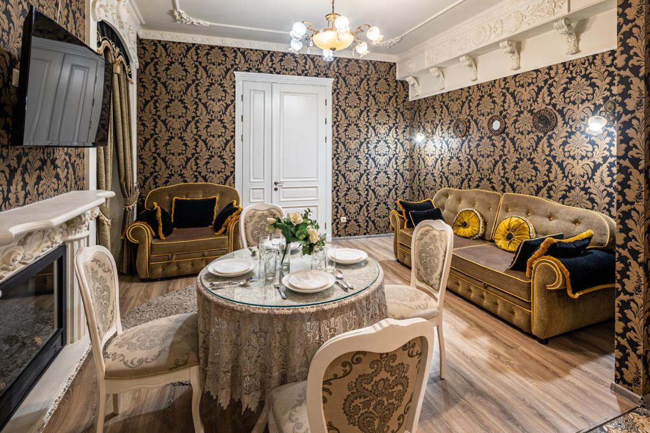 Classic Royal Central Apartment. Balcony And A/C Liov Exterior foto